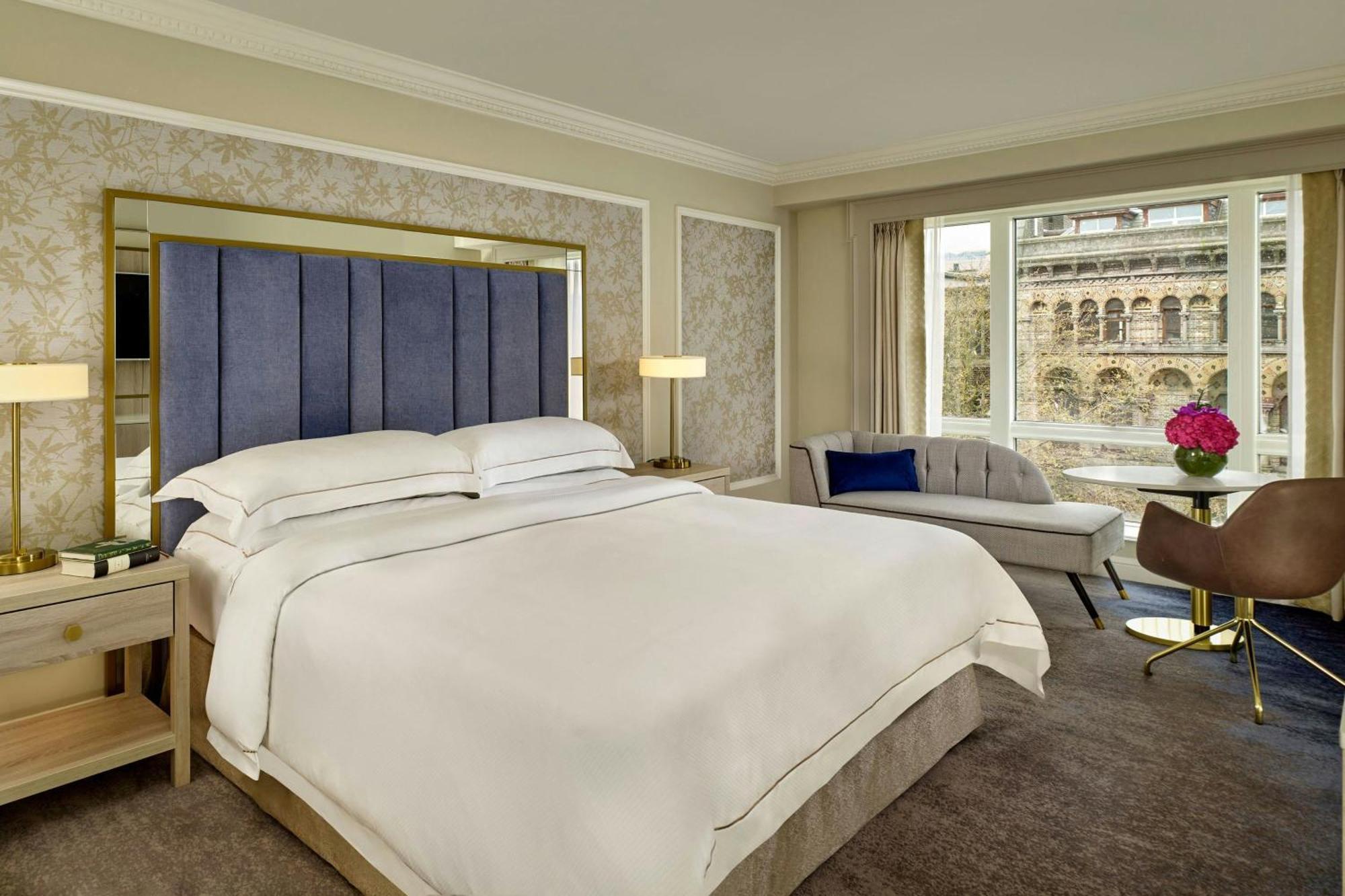 The College Green Dublin Hotel, Autograph Collection Εξωτερικό φωτογραφία